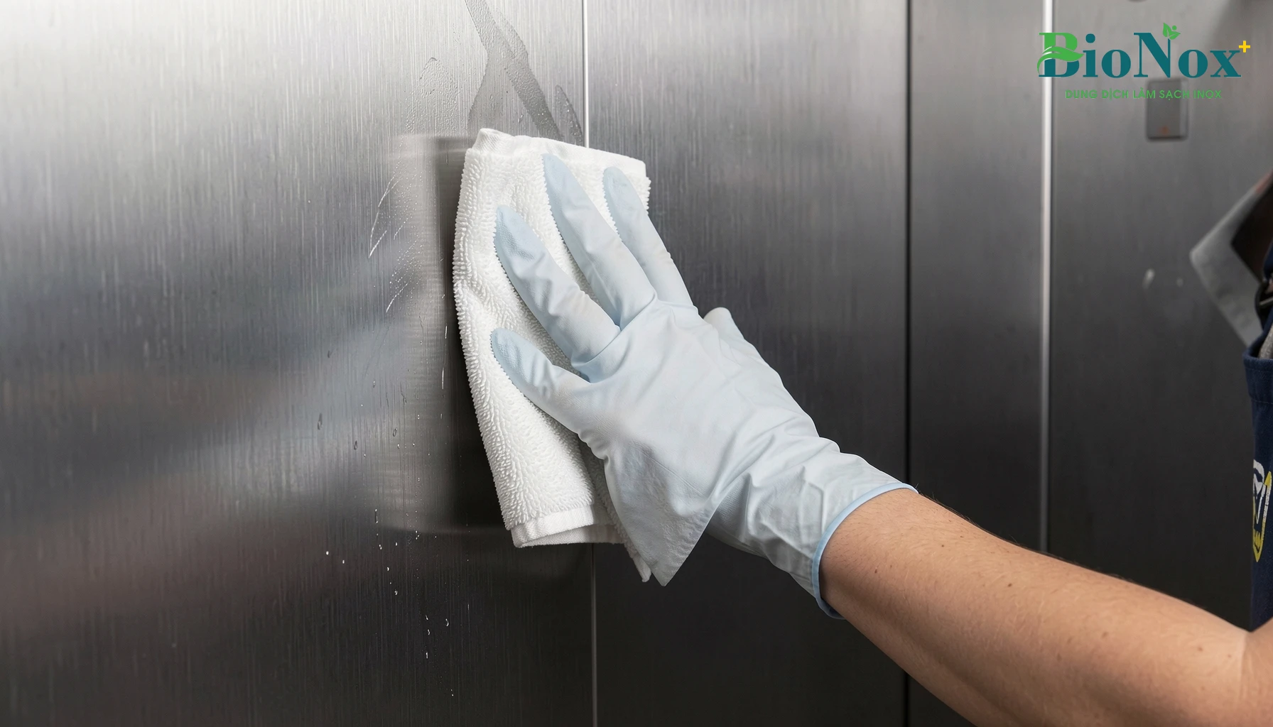 Cẩm nang vệ sinh inox thang máy định kỳ cho nhà riêng và văn phòng - Quy trình vệ sinh thực tế cho nhà riêng và tòa nhà nhỏ